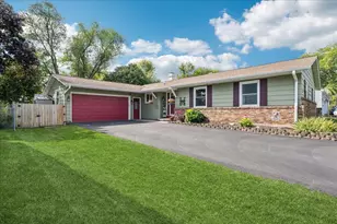 305 Pearl St, Cary, IL 60013 - Photo 1