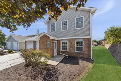 8320 Highpoint Circle #8230-F, Darien, IL 60561 - Photo 1