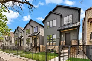 3903 N Drake Ave, Chicago, IL 60618 - Photo 1