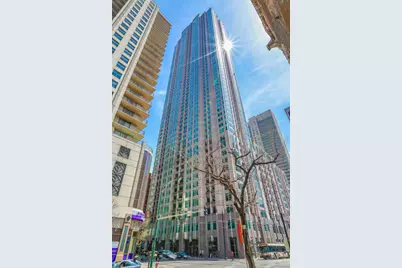 33 W Ontario Street #17I, Chicago, IL 60654 - Photo 1
