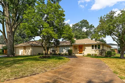 9542 Parkside Avenue, Oak Lawn, IL 60453 - Photo 1