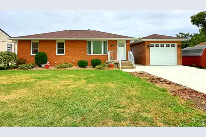 703 Iowa Avenue, Streator, IL 61364 - Photo 1