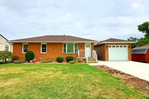 703 Iowa Ave, Streator, IL 61364 - Photo 1