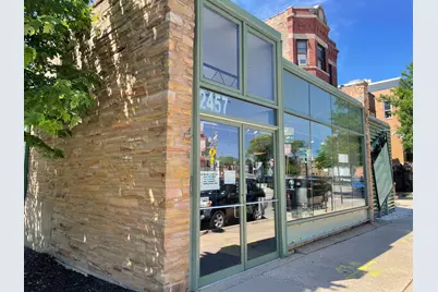 2457 W Montrose Avenue, Chicago, IL 60618 - Photo 1