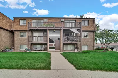 104 Boardwalk Street #2E, Elk Grove Village, IL 60007 - Photo 1