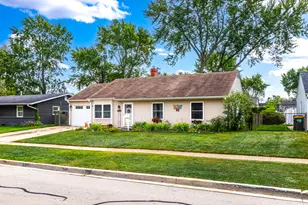 121 E Briarwood Dr, Streamwood, IL 60107 - Photo 1