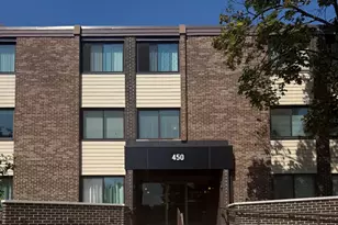 450 Raintree Ct, Glen Ellyn, IL 60137 - Photo 1