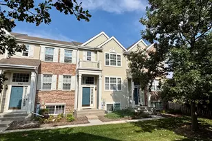 906 Clover Ln, Pingree Grove, IL 60140 - Photo 1