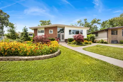 316 Nellie Court, Glenview, IL 60025 - Photo 1