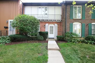 3 Garden Crescent Ct, Elgin, IL 60123 - Photo 1