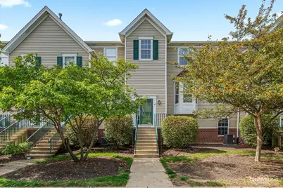 1116 Village Center Parkway #4, Aurora, IL 60506 - Photo 1