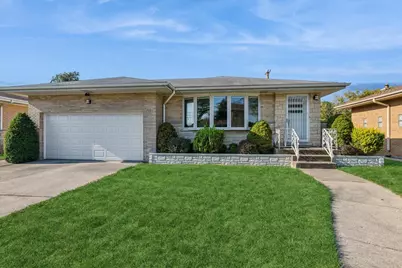 4456 N Forestview Avenue, Chicago, IL 60656 - Photo 1