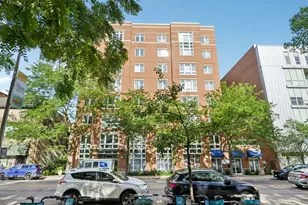 811 Chicago Ave, Evanston, IL 60202 - Photo 1