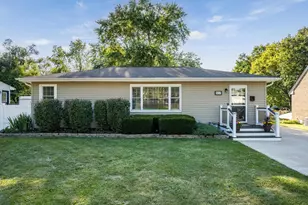 807 Valley Ln, Lockport, IL 60441 - Photo 1