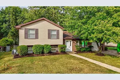 1405 James Court, Ottawa, IL 61350 - Photo 1