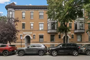 854 W Cornelia Ave, Chicago, IL 60657 - Photo 1