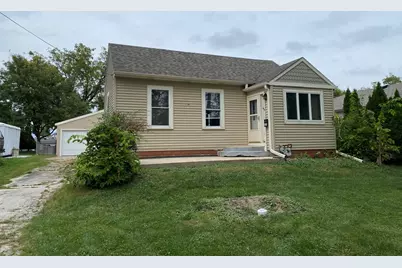 114 E Richmond Street, Westmont, IL 60559 - Photo 1