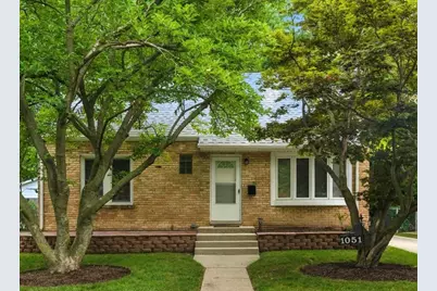 1051 Glenwood Avenue, Waukegan, IL 60085 - Photo 1