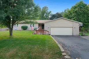 4453 Redwood Dr, Rockford, IL 61109 - Photo 1