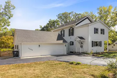 1280 Brandywine Circle, Batavia, IL 60510 - Photo 1