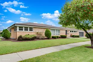 4354 Lyons St, Skokie, IL 60076 - Photo 1