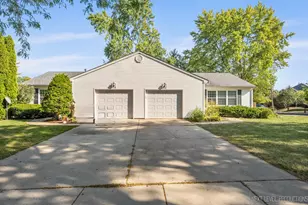 418-420 Monroe St, Oswego, IL 60543 - Photo 1