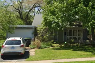 2658 Crawford Ave, Evanston, IL 60201 - Photo 1