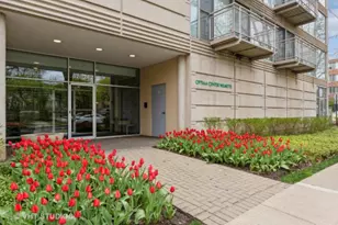 705 11th St, Wilmette, IL 60091 - Photo 1