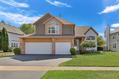 381 Gatewood Lane, Grayslake, IL 60030 - Photo 1