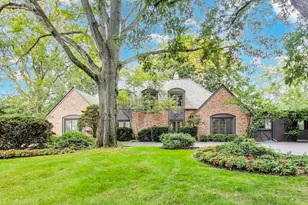 650 Midfield Ln, Northbrook, IL 60062 - Photo 1