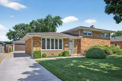7922 W Courtland Avenue, Norridge, IL 60706 - Photo 1