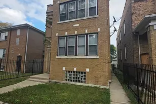 853 N Keeler Ave, Chicago, IL 60651 - Photo 1