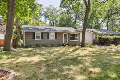 26325 N Walnut Avenue, Mundelein, IL 60060 - Photo 1