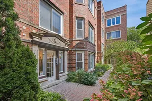 3039 N Troy St, Chicago, IL 60618 - Photo 1