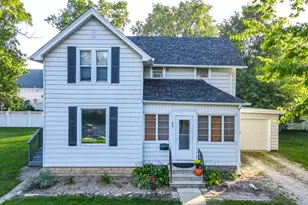 264 W 3rd St, Manteno, IL 60950 - Photo 1