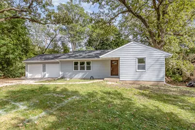 1010 S Jefferson Street, Batavia, IL 60510 - Photo 1