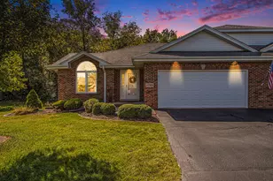 27150 S Fountainview Dr, Crete, IL 60417 - Photo 1