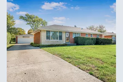 461 Springhill Drive, Roselle, IL 60172 - Photo 1