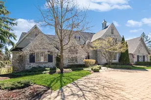 34W033 White Thorne Rd, Wayne, IL 60184 - Photo 1