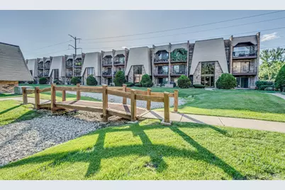 7306 Blackstone Avenue #1, Justice, IL 60458 - Photo 1