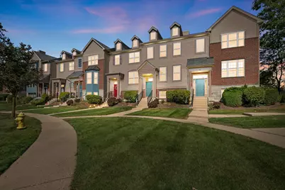 42 Village Station Lane, Grayslake, IL 60030 - Photo 1