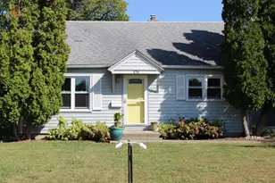 176 S Randall Rd, Aurora, IL 60506 - Photo 1