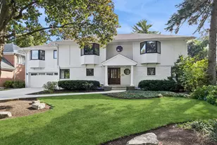 [Address not provided], Glen Ellyn, IL 60137 - Photo 1