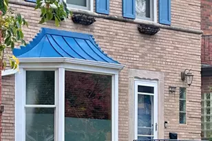 5818 N Whipple St, Chicago, IL 60659 - Photo 1