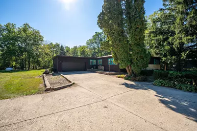 15361 S Bluff Road, South Beloit, IL 61080 - Photo 1