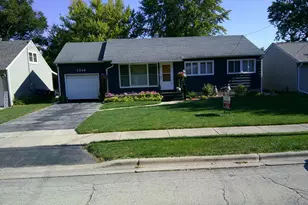 1514 Oakwood Ave, Dekalb, IL 60115 - Photo 1