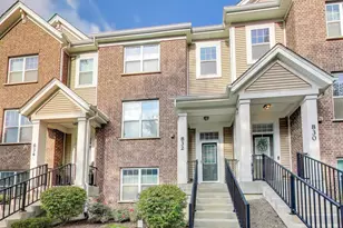 832 Center St, Des Plaines, IL 60016 - Photo 1