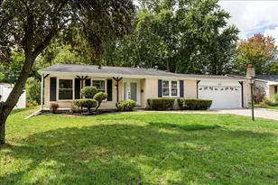 412 Redwood Ln, Schaumburg, IL 60193 - Photo 1