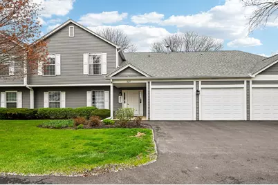 221 Hampshire Court #201D, Naperville, IL 60565 - Photo 1