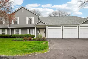 221 Hampshire Ct, Naperville, IL 60565 - Photo 1